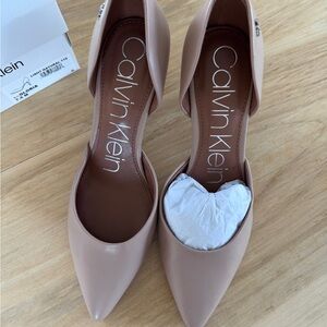 Calvin Klein Tan Heels Elegant Pointed-Toe Design